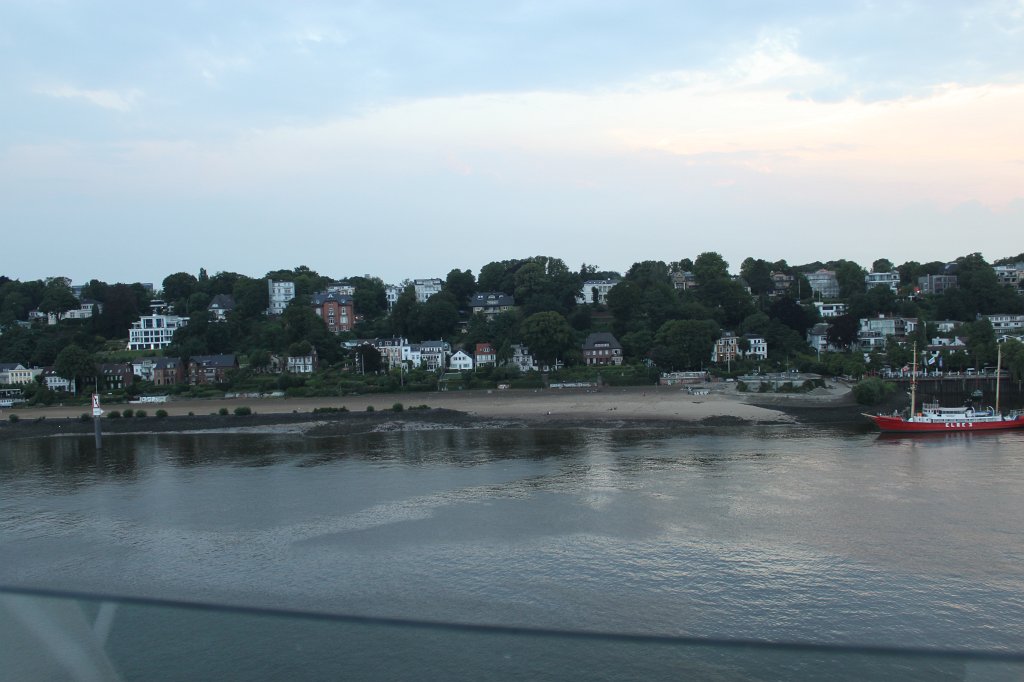 IMG_0745.JPG - Övelgönne  http://de.wikipedia.org/wiki/%C3%96velg%C3%B6nne 