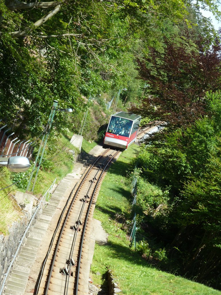 P1070872.JPG - Fløibanen  http://en.wikipedia.org/wiki/Fl%C3%B8ibanen  - Rødhette (Little Red Riding Hood)