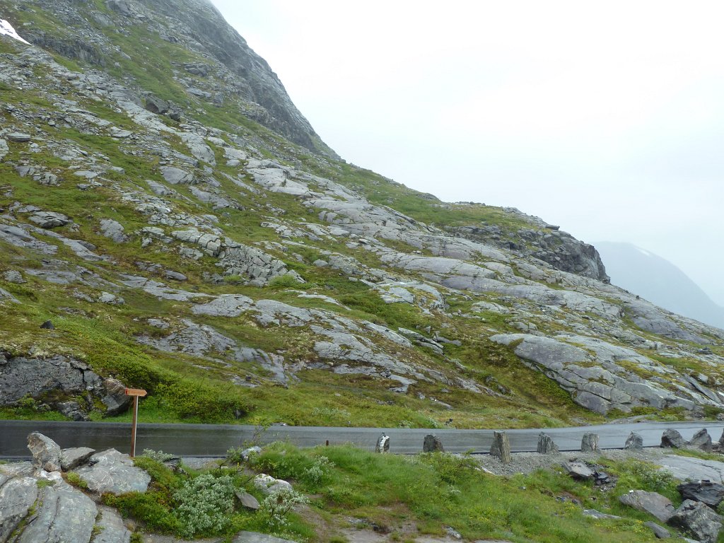 P1080132.JPG - Trollstigen  http://en.wikipedia.org/wiki/Trollstigen 