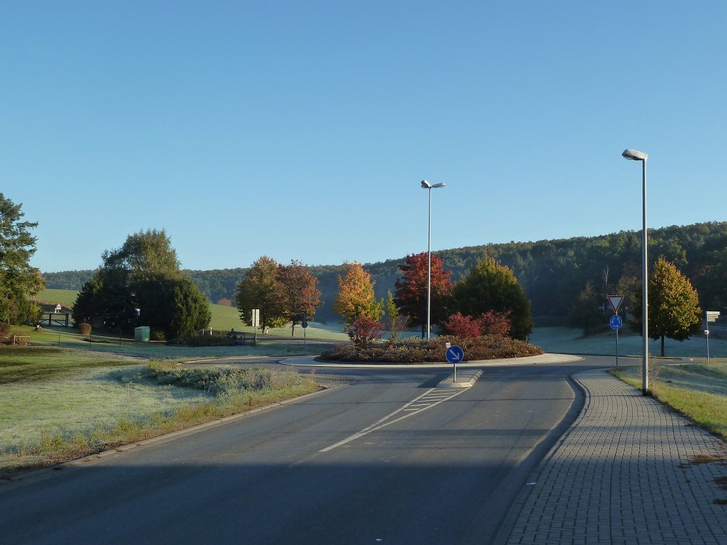 P1090222.JPG - Autumn round about