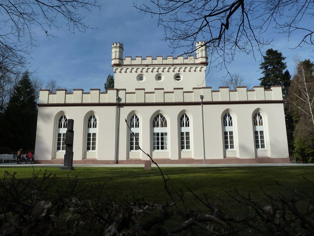 P1090863.JPG - Gotisches Haus  http://de.wikipedia.org/wiki/Gotisches_Haus_(Bad_Homburg) 
