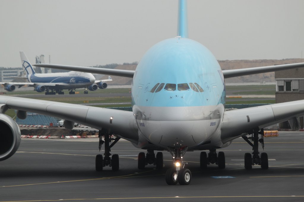 IMG_3487.JPG -  Korean Air   Airbus A380 