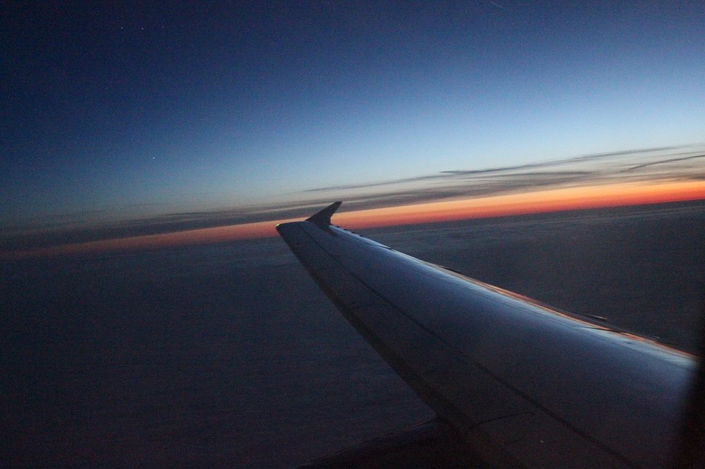 IMG_3536.JPG - Flying into the night