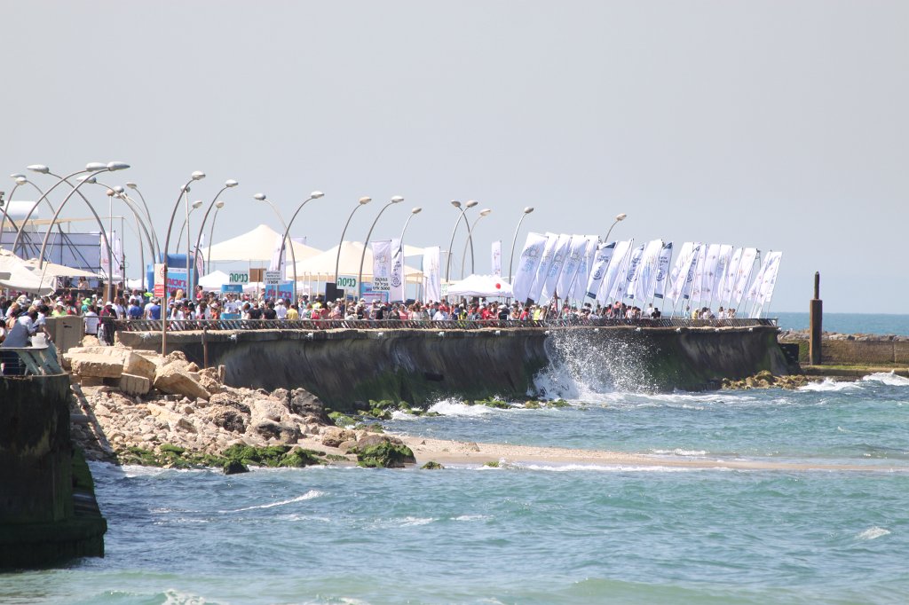 IMG_3790.JPG - Party after the finish