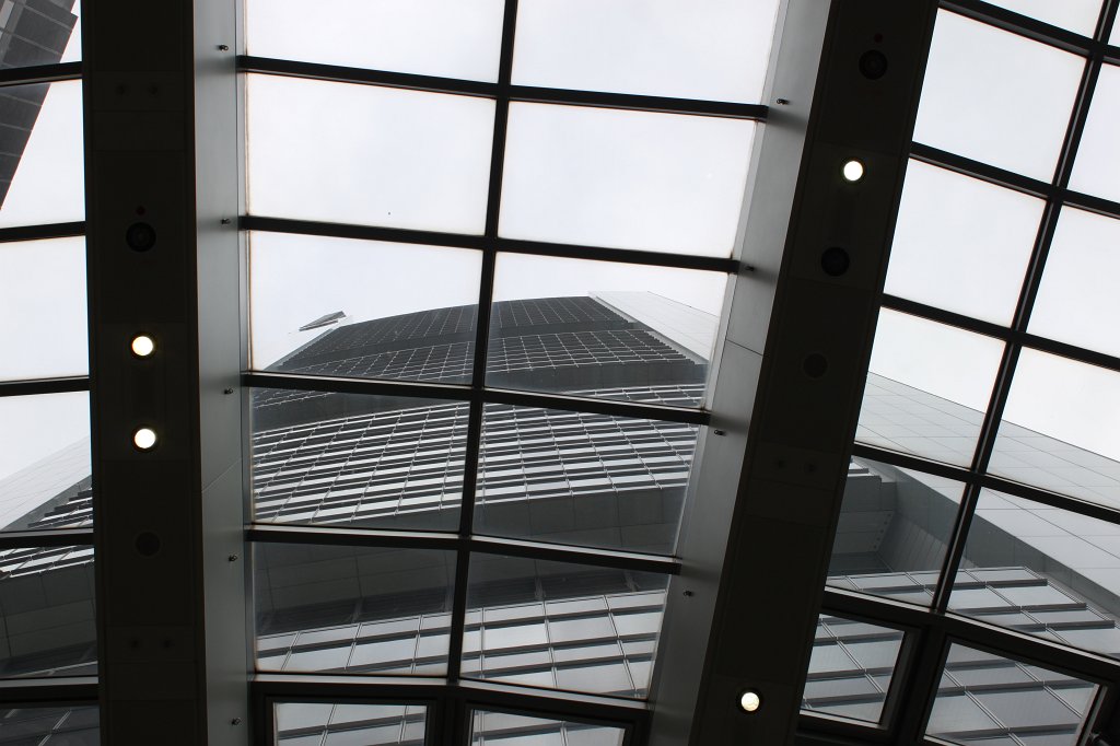 IMG_4539.JPG -  Commerzbank Tower  at the  Wolkenkratzer Festival  2013