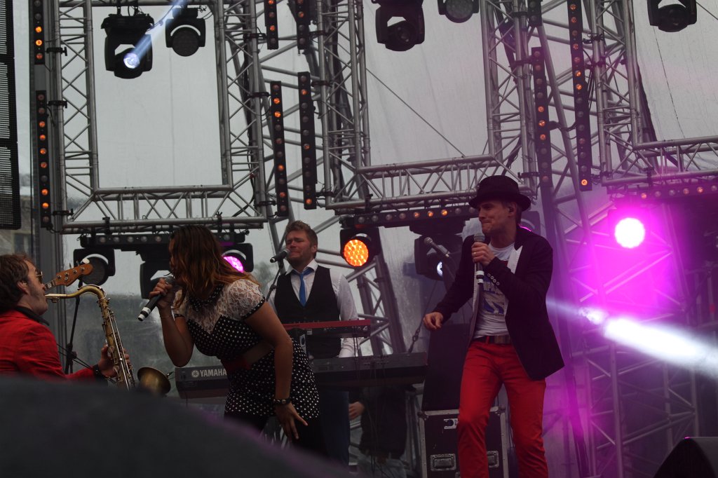 IMG_4717.JPG -  Hermes House Band  on the   Wolkenkratzer Festival  stage