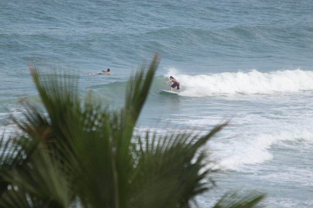 IMG_5406.JPG - View surfing at breakfast