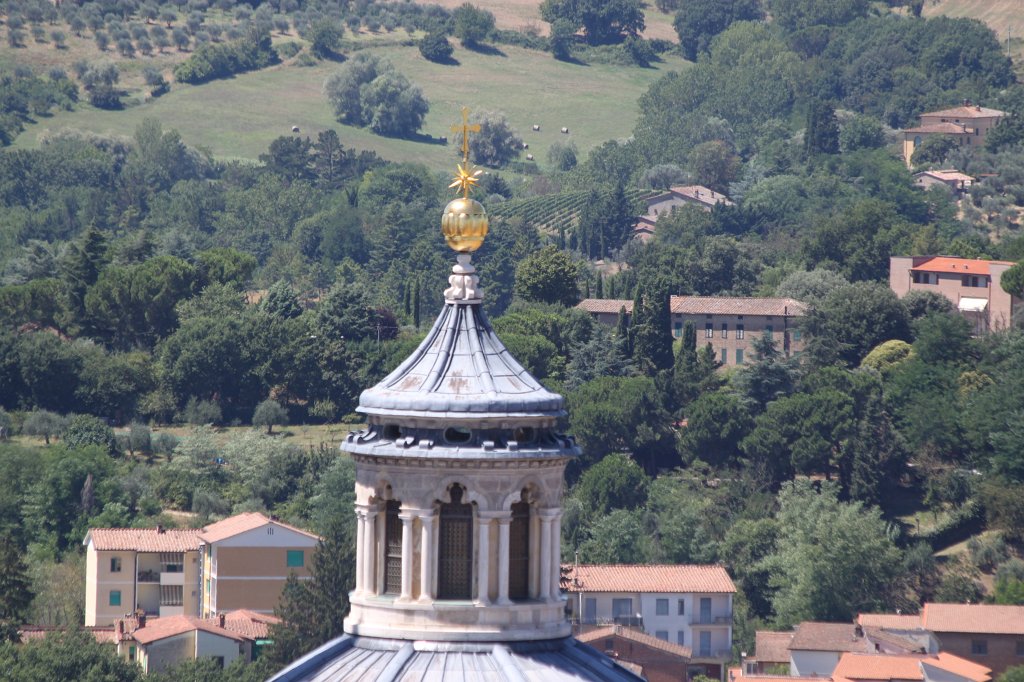IMG_6154.JPG - Crowne of the  Siena Cathedral 