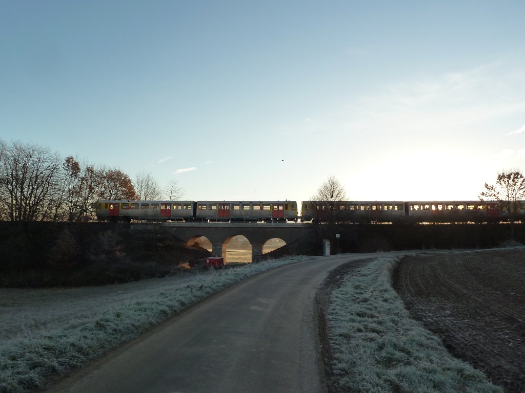 P1110254.JPG -  Taunusbahn 