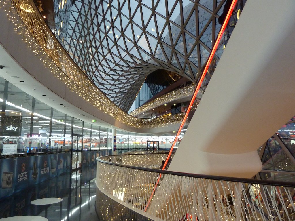 P1110301.JPG - MyZeil with christmas lights decoration