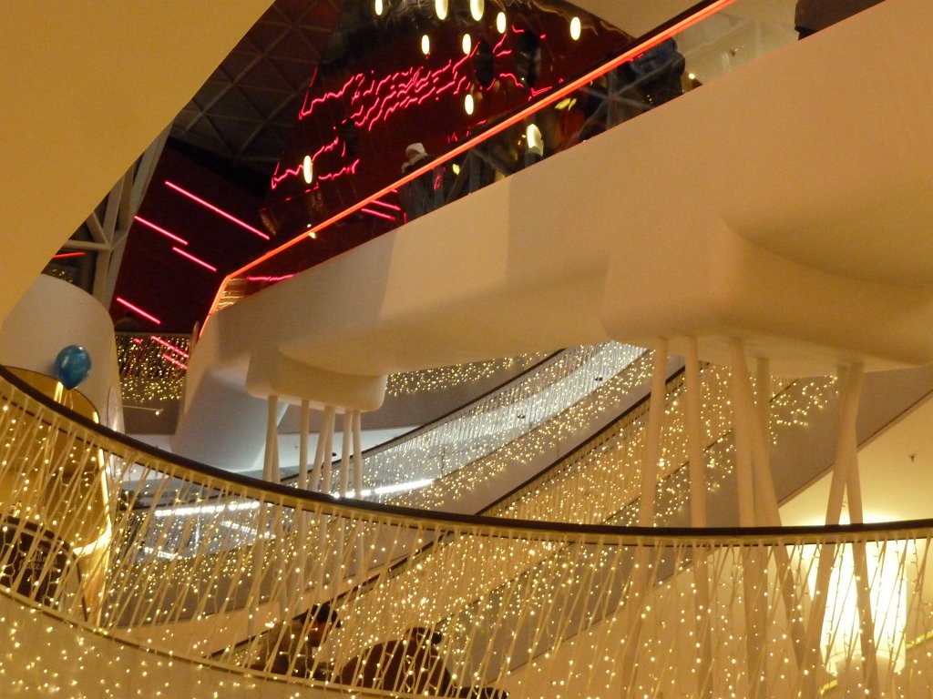 P1110340.JPG - Glittering MyZeil