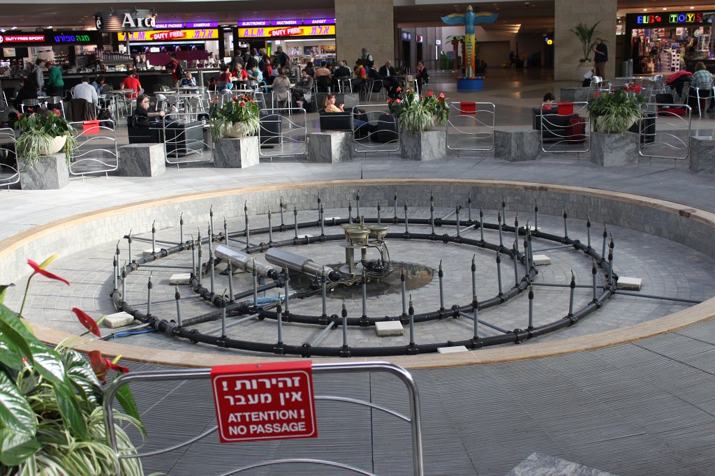 IMG_9001.JPG - No water in terminal 3