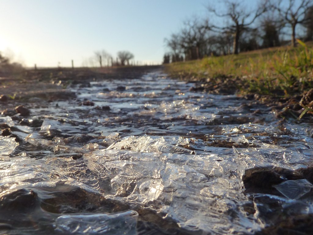 P1110375.JPG - Frozen flow