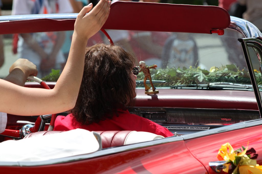 IMG_1363.JPG -  Hessentag  2014 pageant - Bensheimer Blütenkönigin Caroline Becker