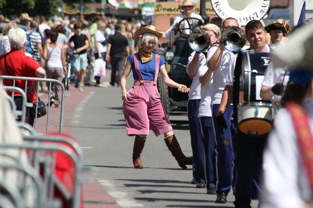 IMG_1439.JPG -  Hessentag  2014 pageant - dancer
