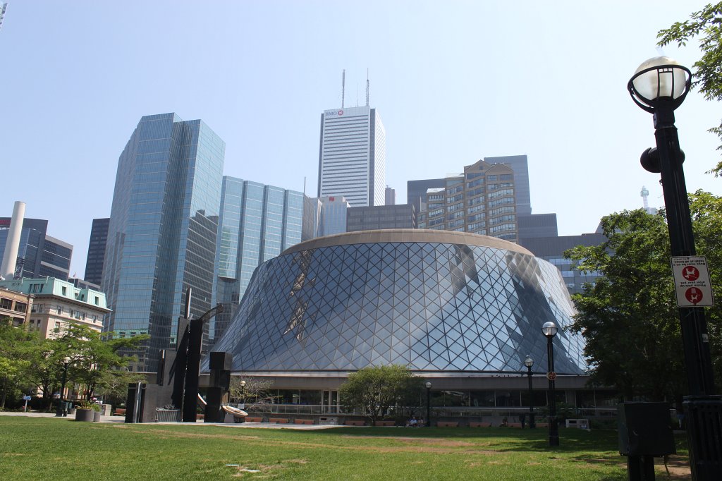 IMG_2346.JPG -  Roy Thomson Hall 