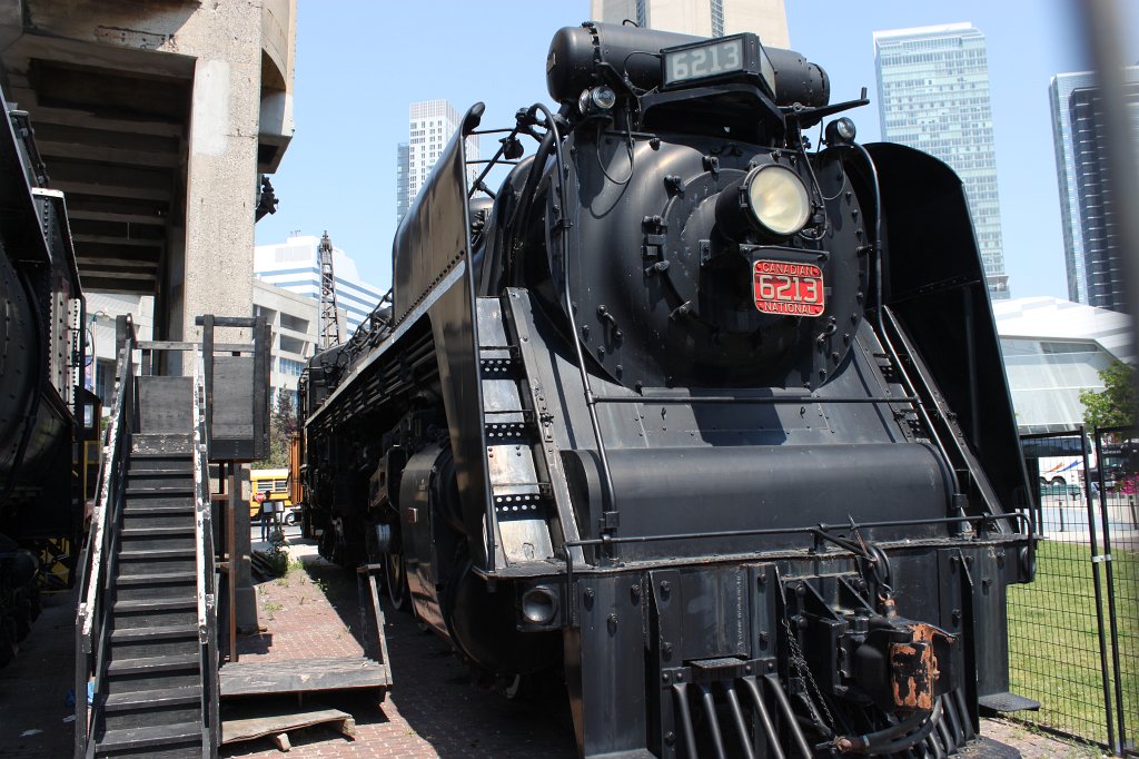 IMG_2349.JPG -  Canadian 6213 steam locomotive 
