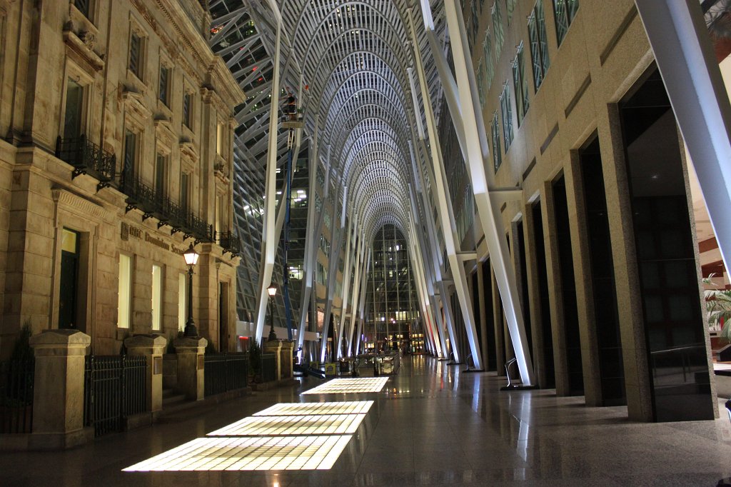 IMG_2450.JPG -  Allen Lambert Galleria 