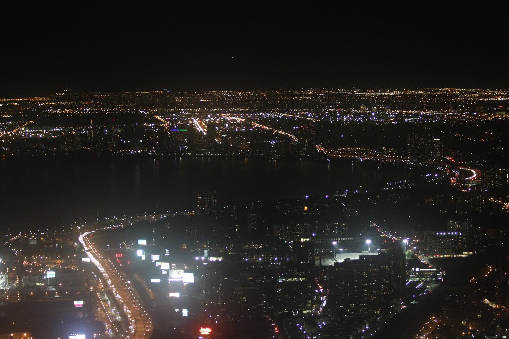 IMG_3131.JPG -  Humber Bay  at night