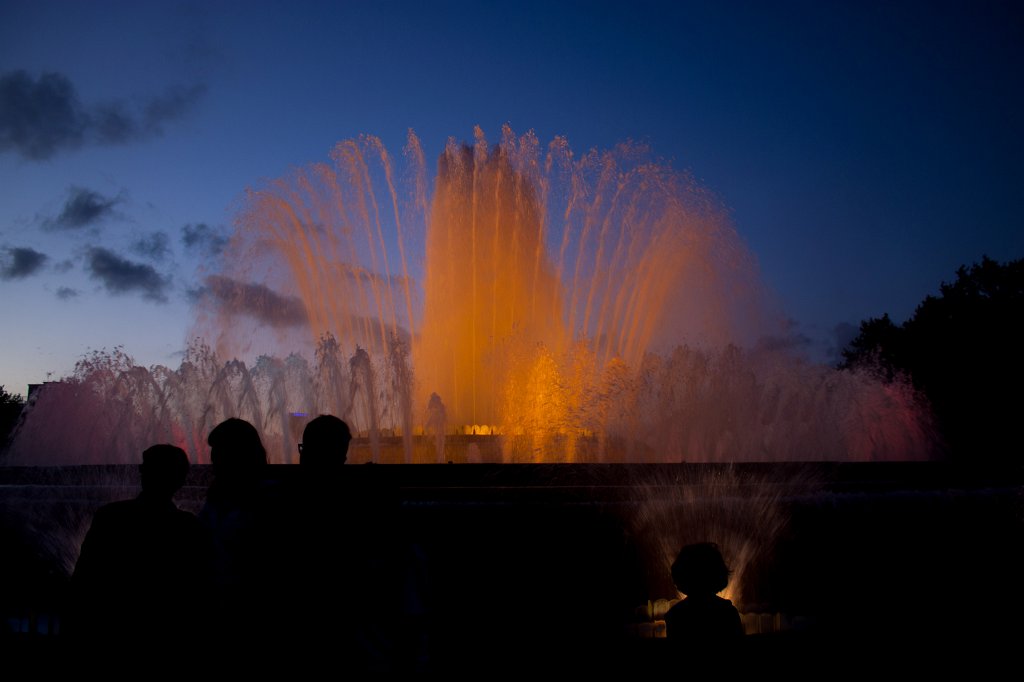 IMG_4659_c.jpg -  Font màgica de Montjuïc  - water, light and music show