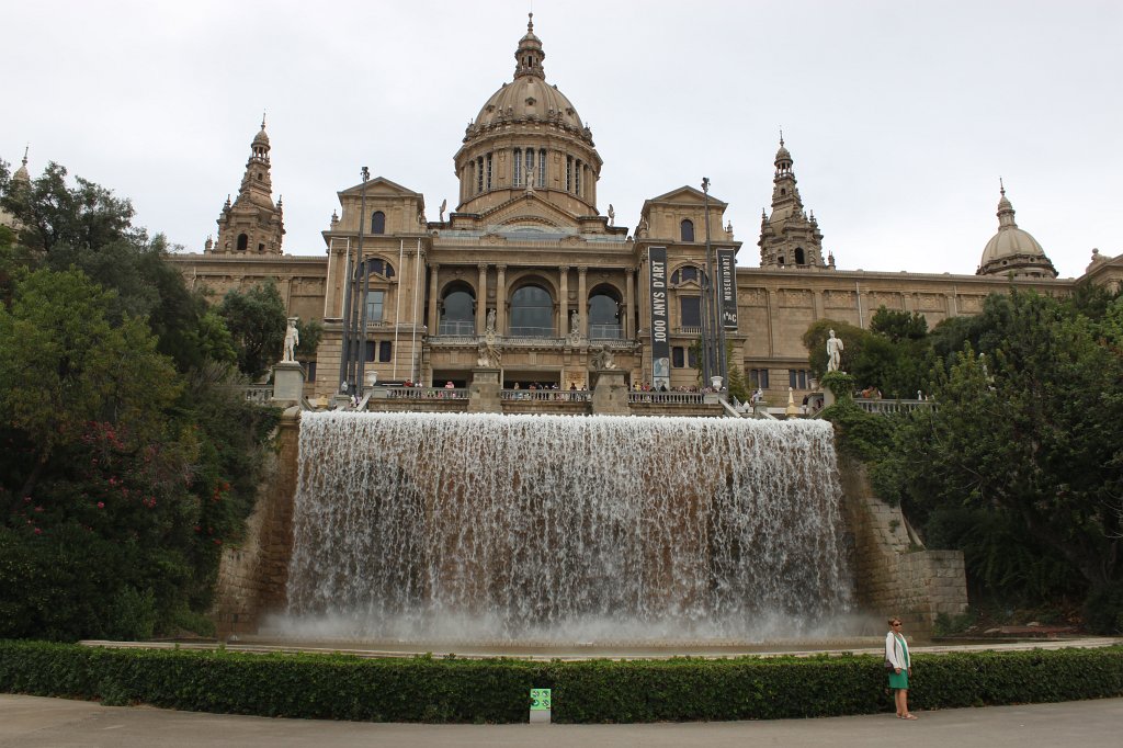 IMG_5650.JPG - Cascades up to  Museu Nacional d'Art de Catalunya 