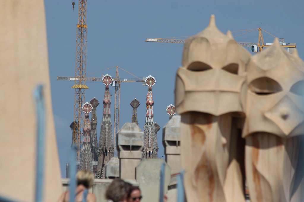 IMG_6601.JPG -  Casa Milà (La Pedrera)  &  Sagrada Família  towers
