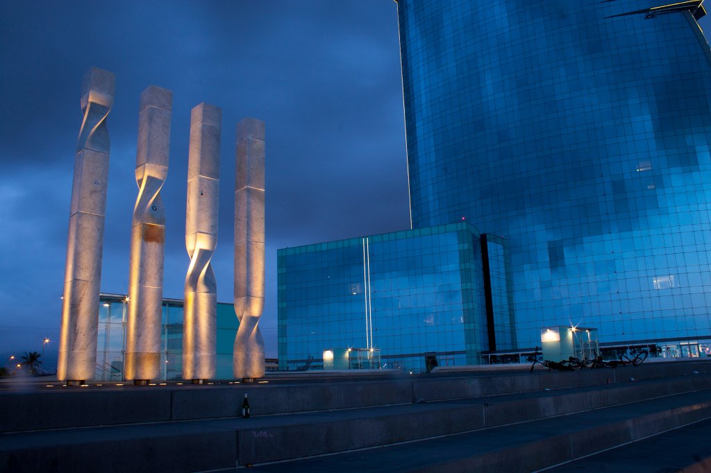IMG_6663_c.jpg -  W Barcelona hotel  at dawn