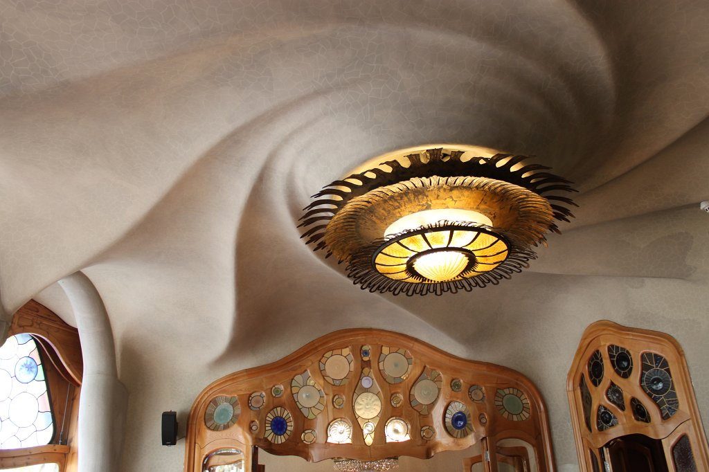 IMG_6735.JPG -  Casa Batlló  window view