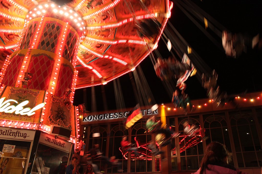 IMG_7028.JPG -  Laternenfest Bad Homburg  2014 - Kettenkarusell
