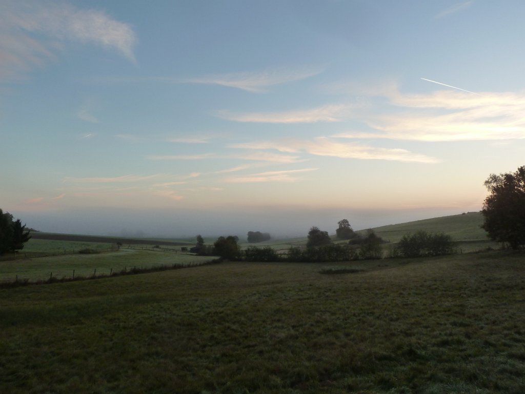 P1130616.JPG - Fog in HÃ¤userbach valley