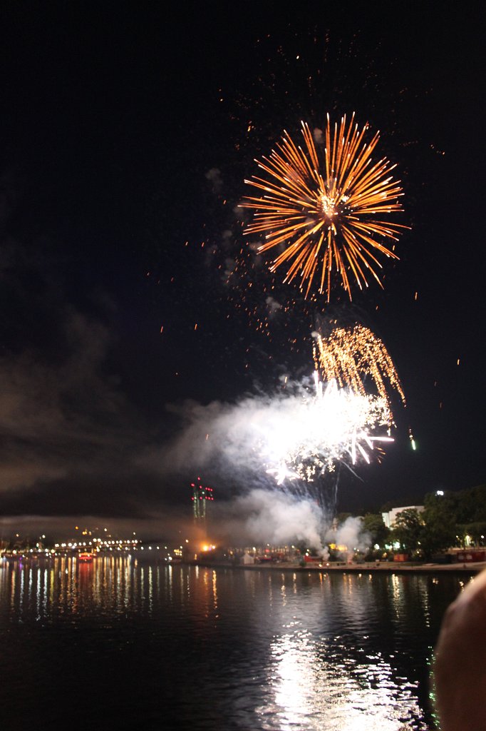 IMG_2565.JPG - Mainfest Frankfurt - Feuerwerk