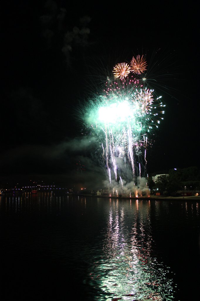 IMG_2579.JPG - Mainfest Frankfurt - Feuerwerk