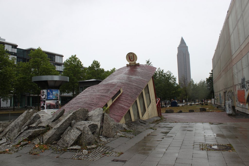 IMG_3110.JPG -  U-Bahnhof Bockenheimer Warte 