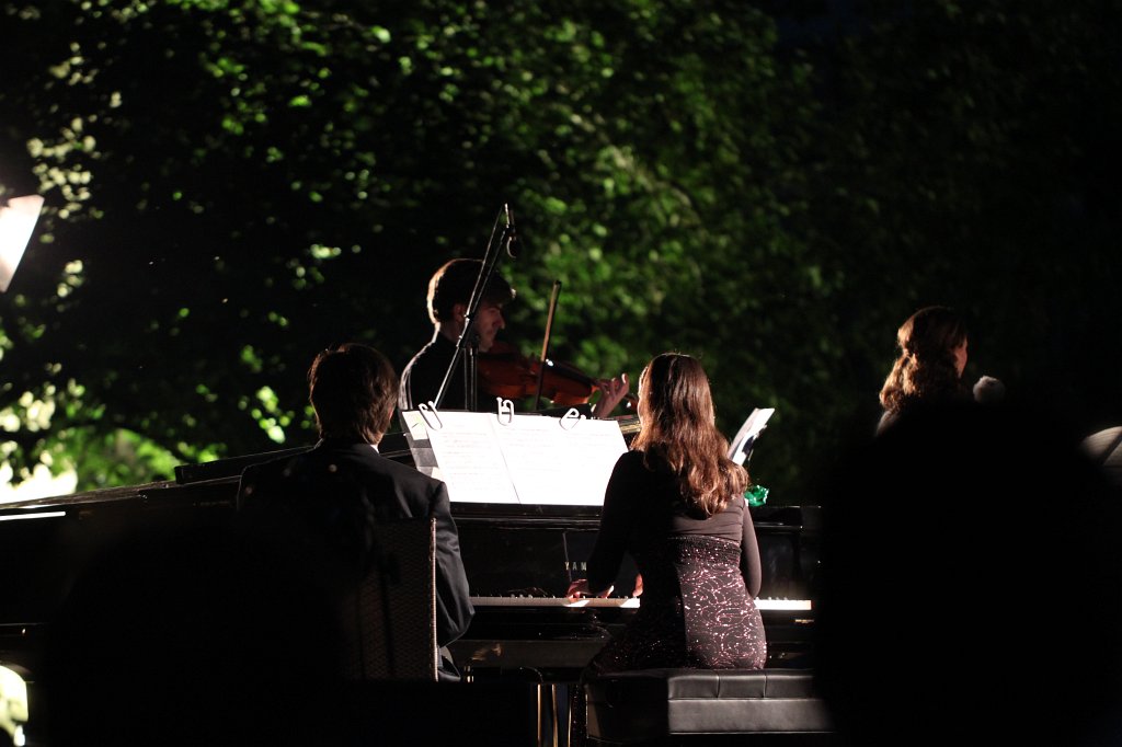 IMG_3380.JPG - Piano concert in the garden of the  Japanisches Palais 