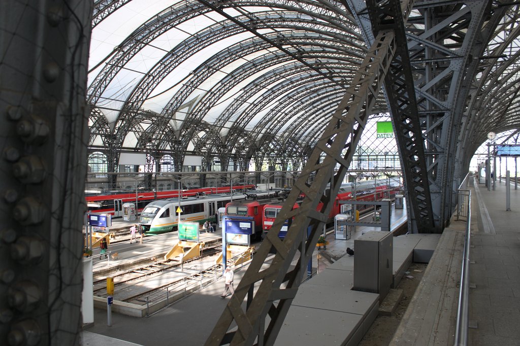 IMG_3457.JPG -  Dresden Main Station 
