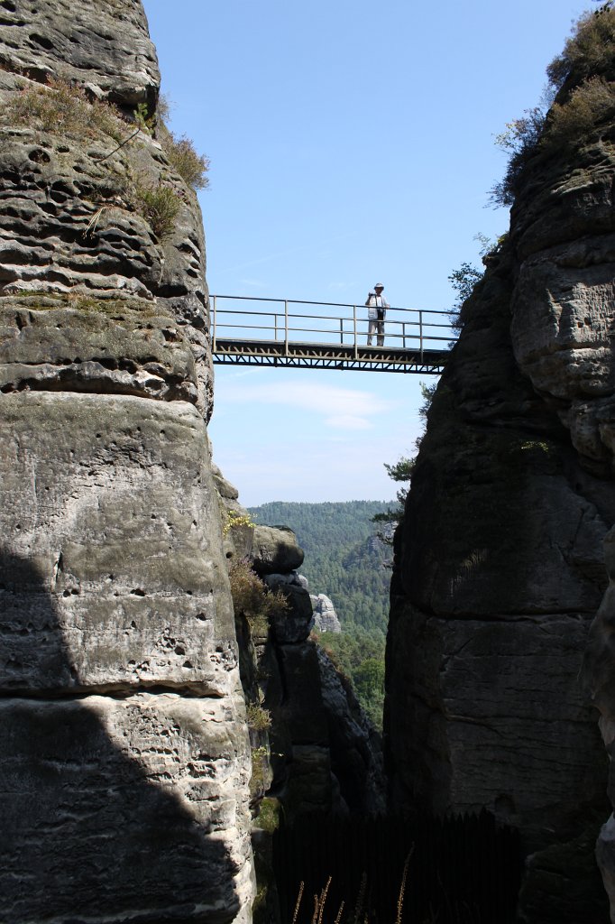 IMG_3798.JPG -  Neurathen Castle 