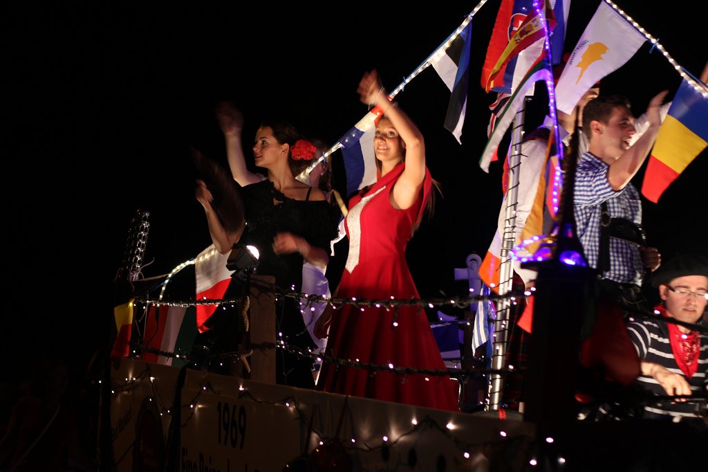 IMG_4007.JPG - Laternenfest  Bad Homburg  2015 pageant