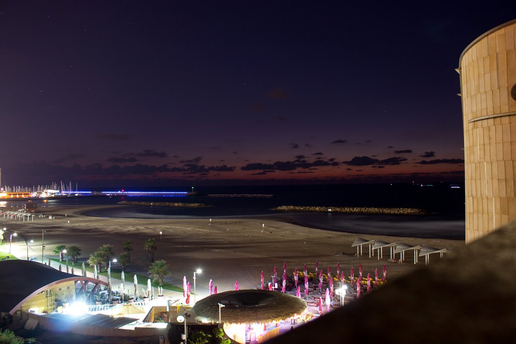 IMG_5794_c.jpg - Herzliya beach at dusk