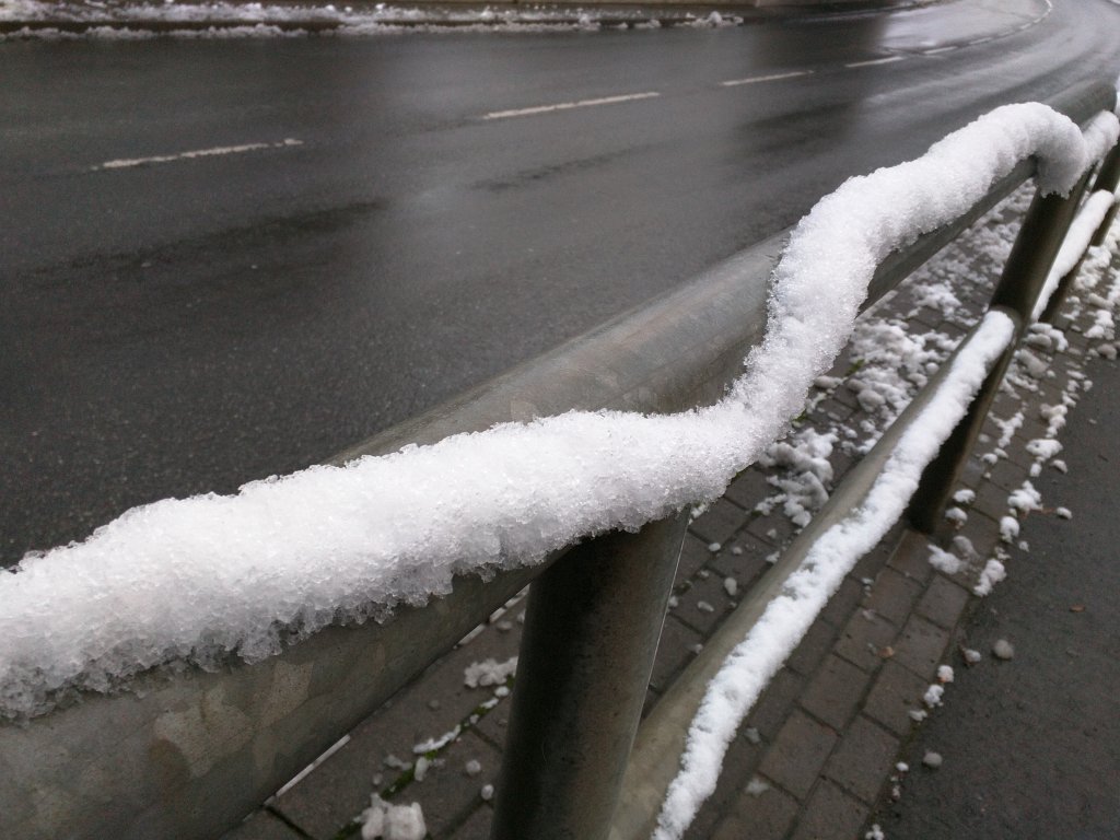 IMG_20151123_082235.jpg - Cramping snow