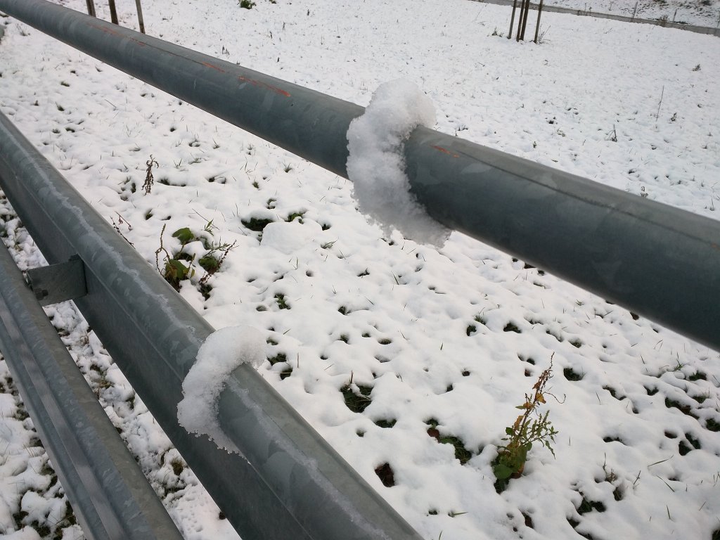 IMG_20151123_083004.jpg - Snow loops