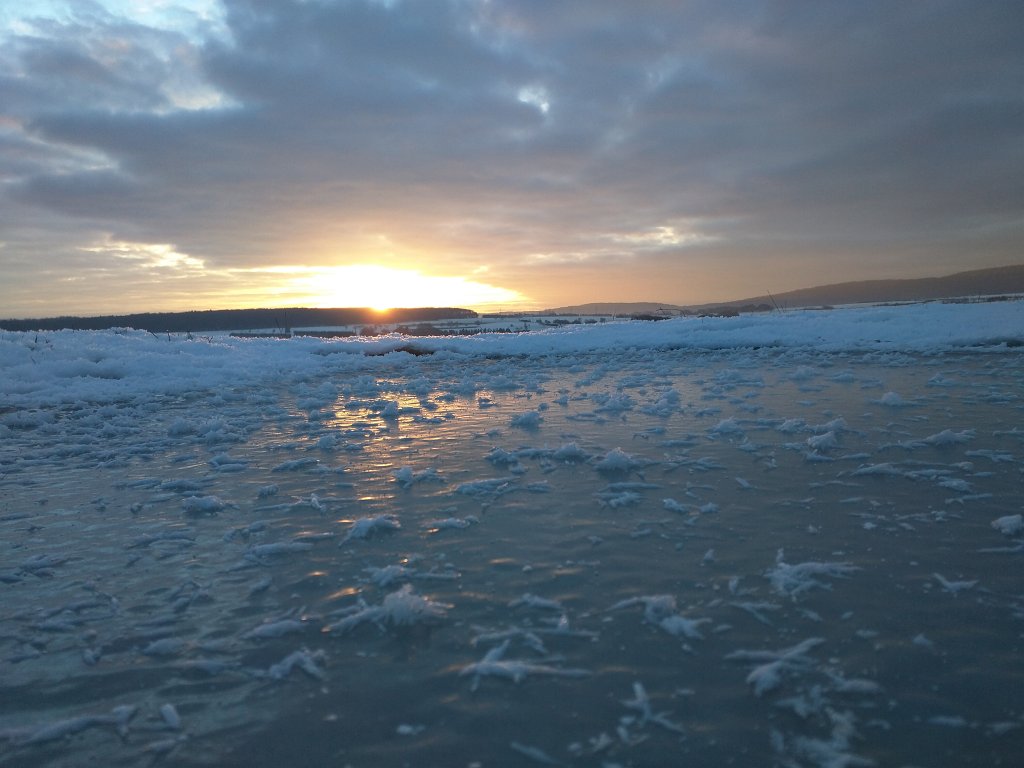 IMG_20160120_083126.jpg - Icily sunrise