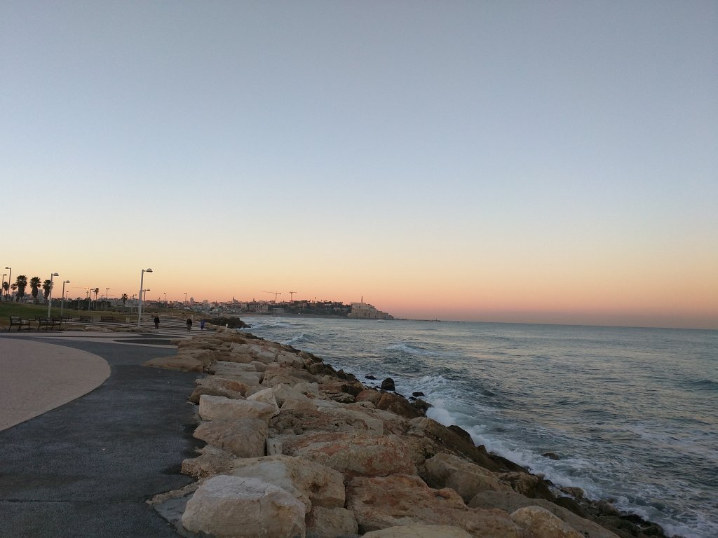 IMG_20160128_064531.jpg - Beach promenade