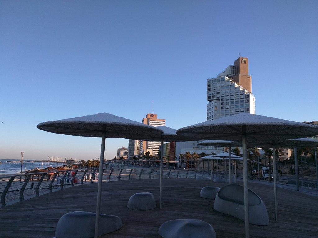 IMG_20160128_072955.jpg - Tel Aviv shore