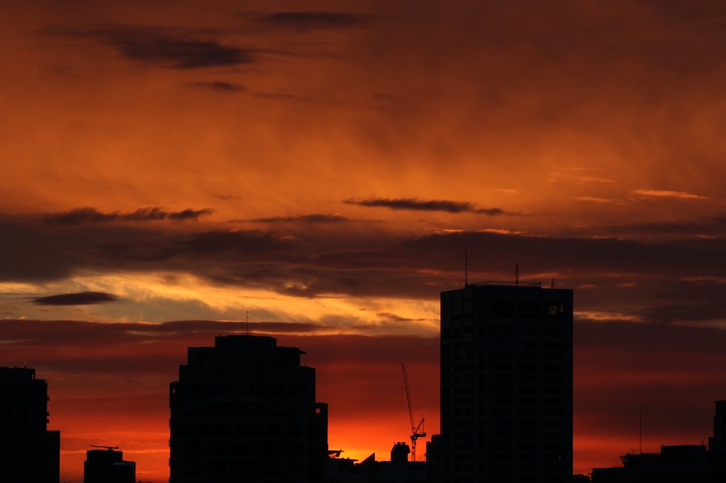 IMG_6904.JPG - Dawn over Tel Aviv