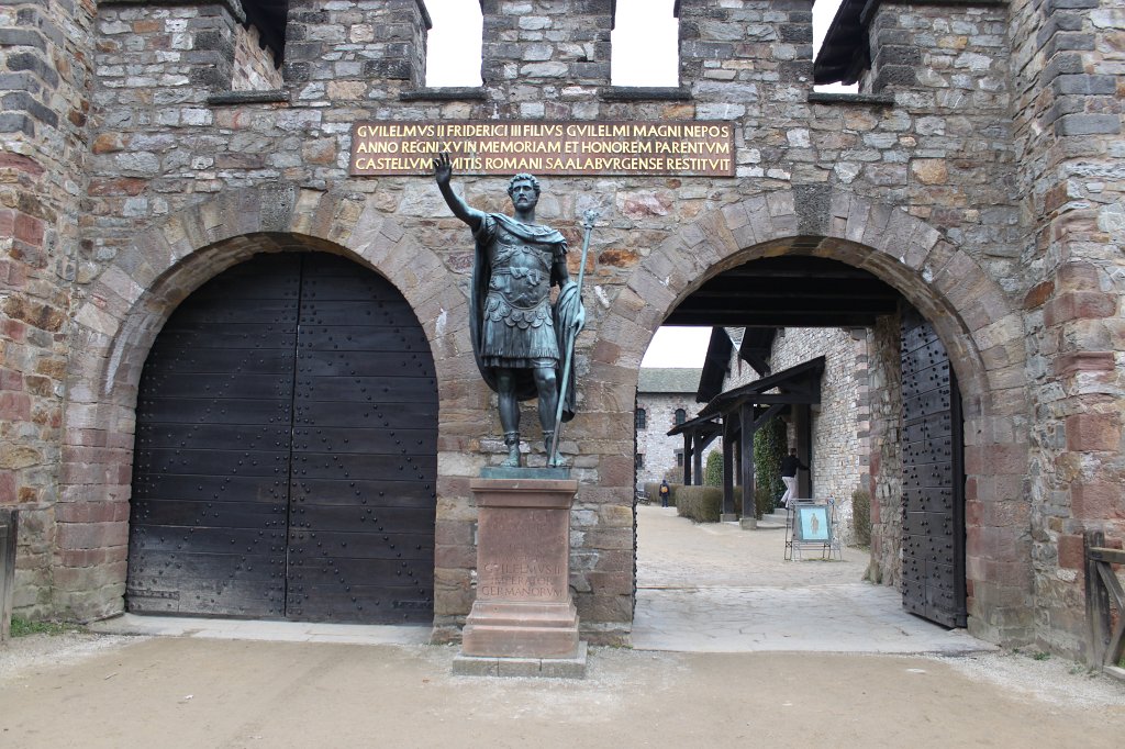 IMG_7826.JPG -  Saalburg  Roman Fort Museum