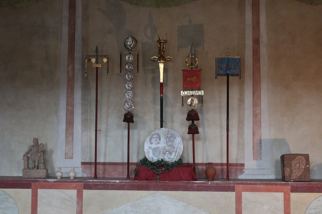 IMG_7838.JPG -  Saalburg  Roman Fort Museum