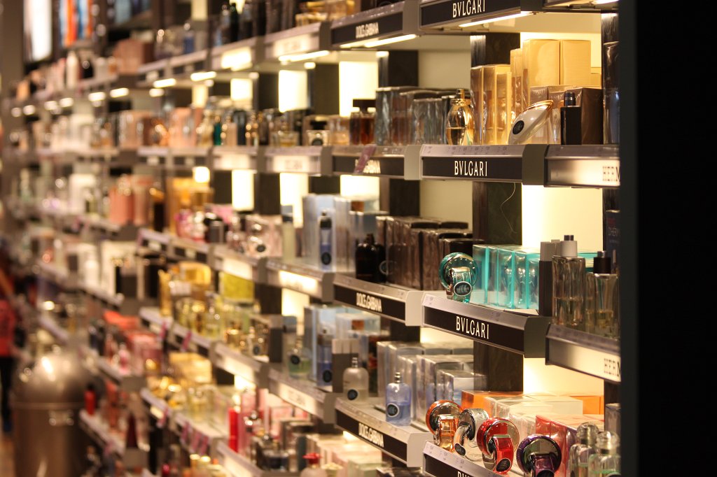 IMG_2645.JPG - Duty free