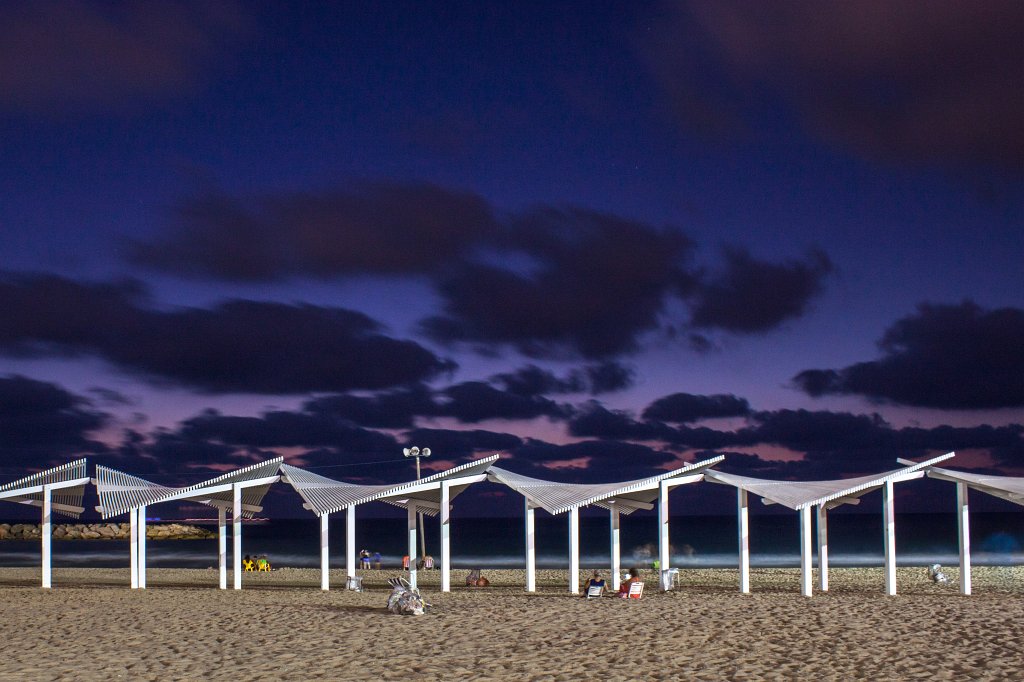 IMG_3220_c.jpg -  Herzliya  beach at night