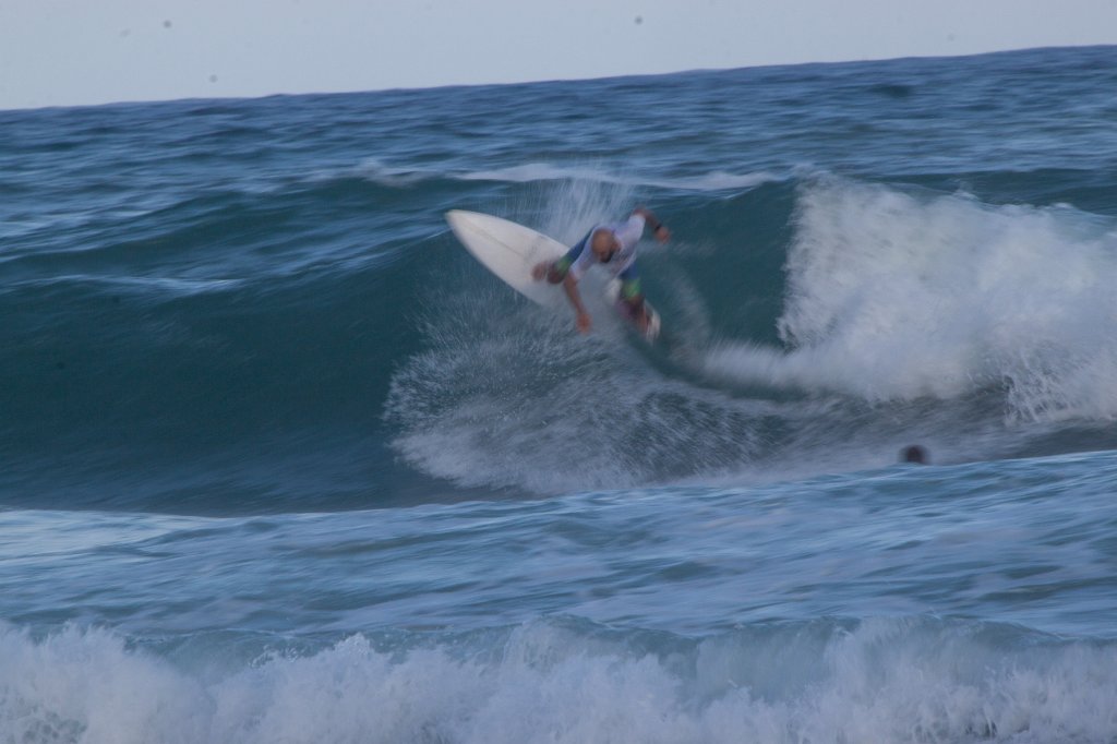 IMG_3283_c.jpg - Surfing at  Herzliya  beach