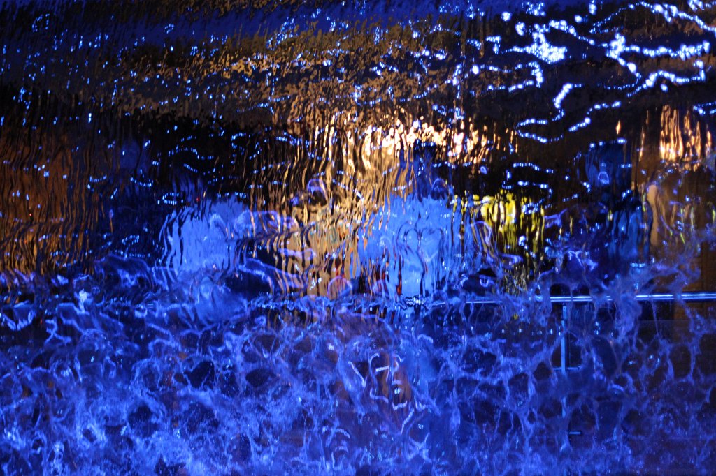 IMG_6033.JPG - Waterfall in  Guinness Storehouse 